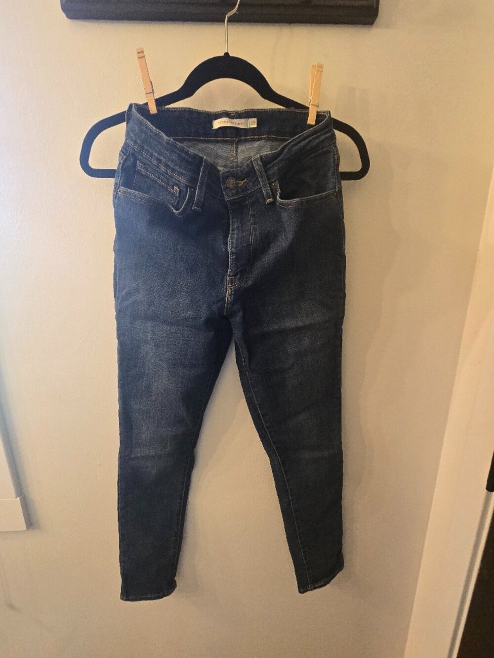 Levi’s 721 High Rise Skinny Jeans - Dark Wash - Women's Size 28